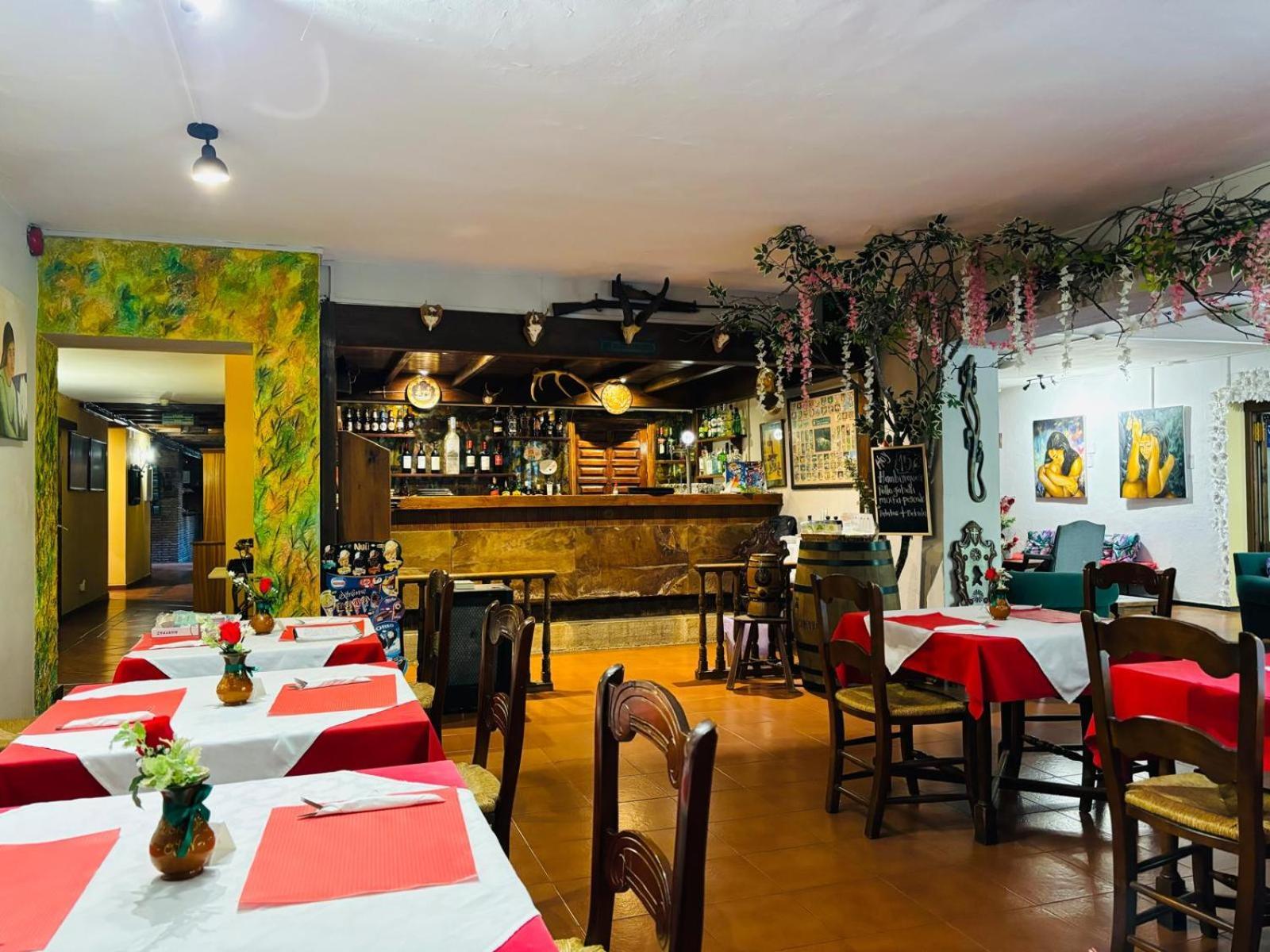 Hotel El Refugio De Juanar Охен Екстер'єр фото